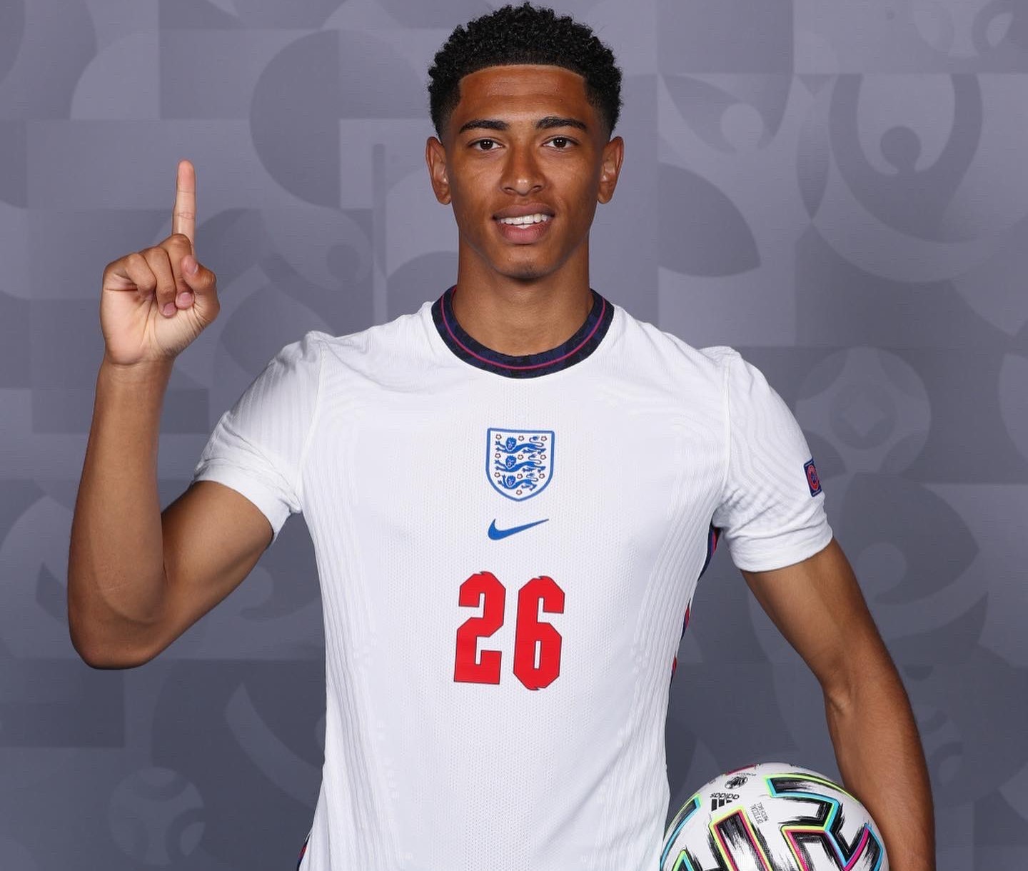 布兰卡揭秘伊布转会巴萨内幕，埃托奥加5000万促成交易（布兰卡披露伊布加盟巴萨内情：埃托奥+5000万促成交易）