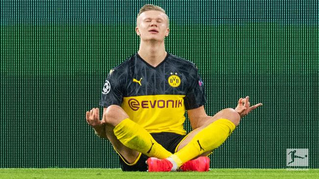 詹姆斯关键助攻锁定胜利（詹姆斯最后时刻妙传奠定胜局）