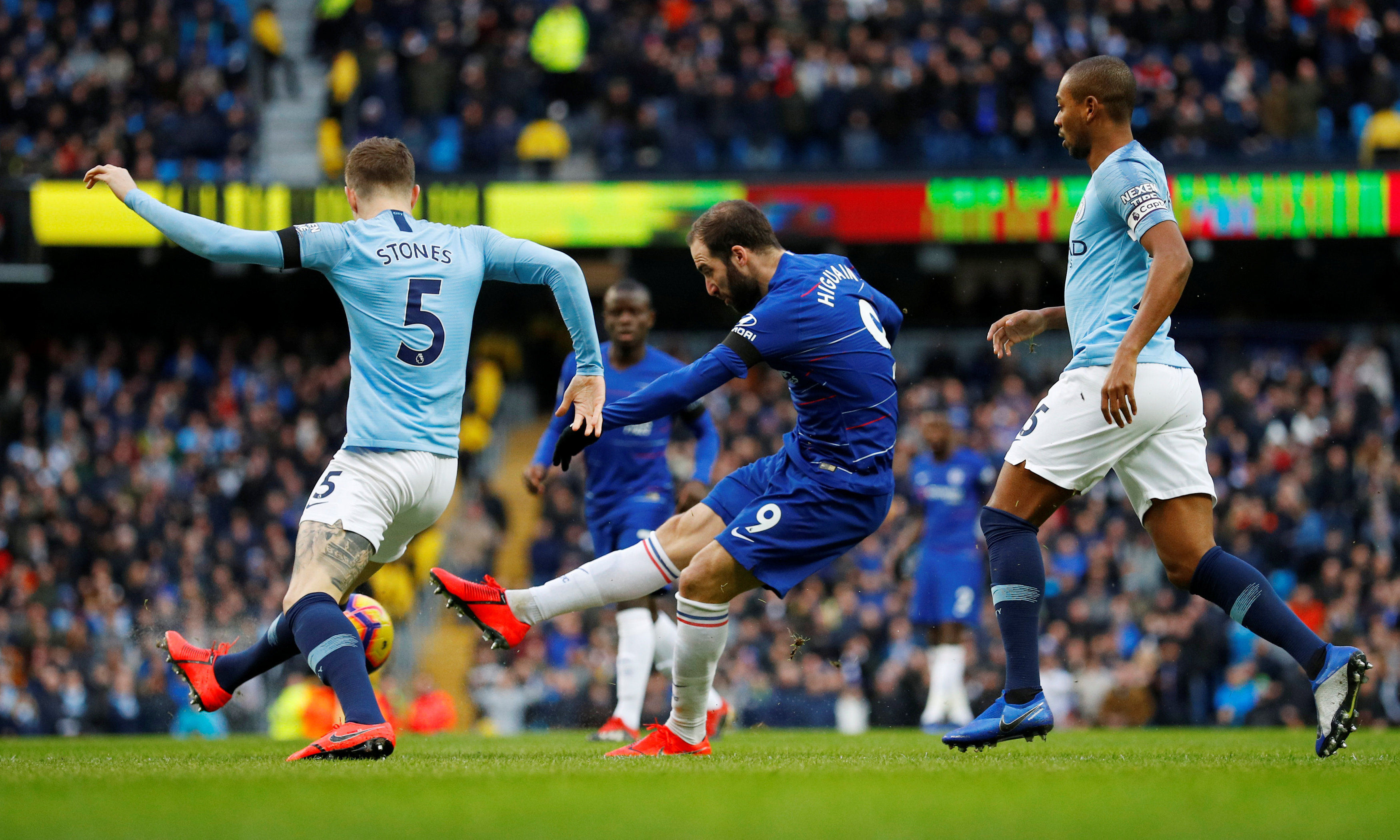 什么情况？西海岸男女足分别被处以转会禁令，但FIFA网站又说只适用于女足（到底怎么回事？西海岸男女足同遭禁转，FIFA官网却称仅限女足）