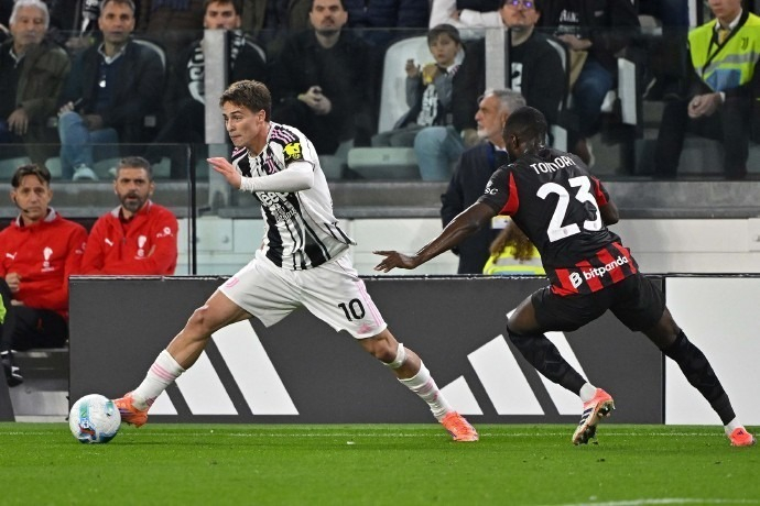 贝尔戈米：看看那不勒斯有多少人缺阵，如今他们比上赛季更强（贝尔戈米：伤员这么多，如今的那不勒斯仍强过上赛季）