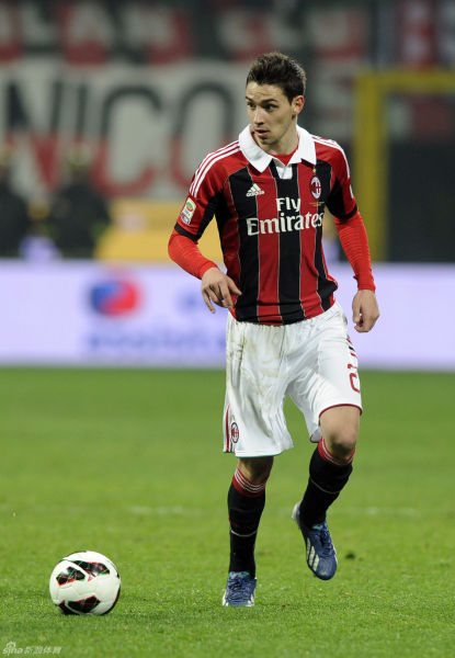 利物浦欧冠小组赛战平国际米兰（利物浦与国际米兰欧冠小组赛握手言和）