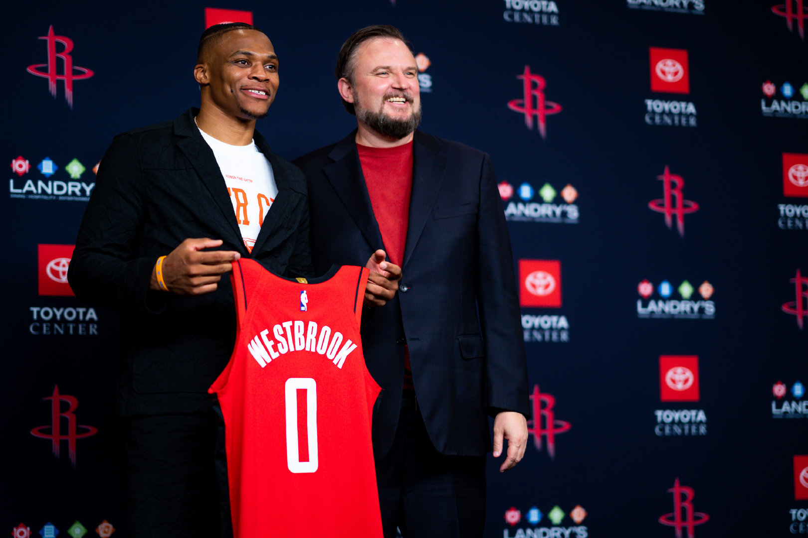 凯恩：这是我们有史以来最好的阵容；被视为夺冠大热必须接受（凯恩：球队阵容史上最强；被看好夺冠就该坦然接受）