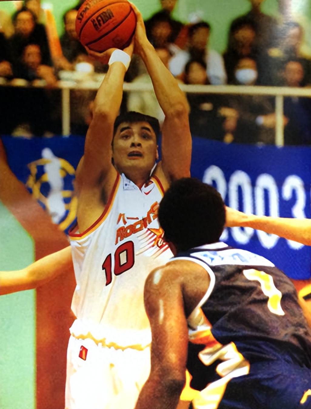 王楚钦苦战3局，1-2不敌弗朗西斯卡！国乒暂时6-3领先德国队（鏖战三局，王楚钦1-2憾负弗朗西斯卡，国乒暂以6-3领先德国队）