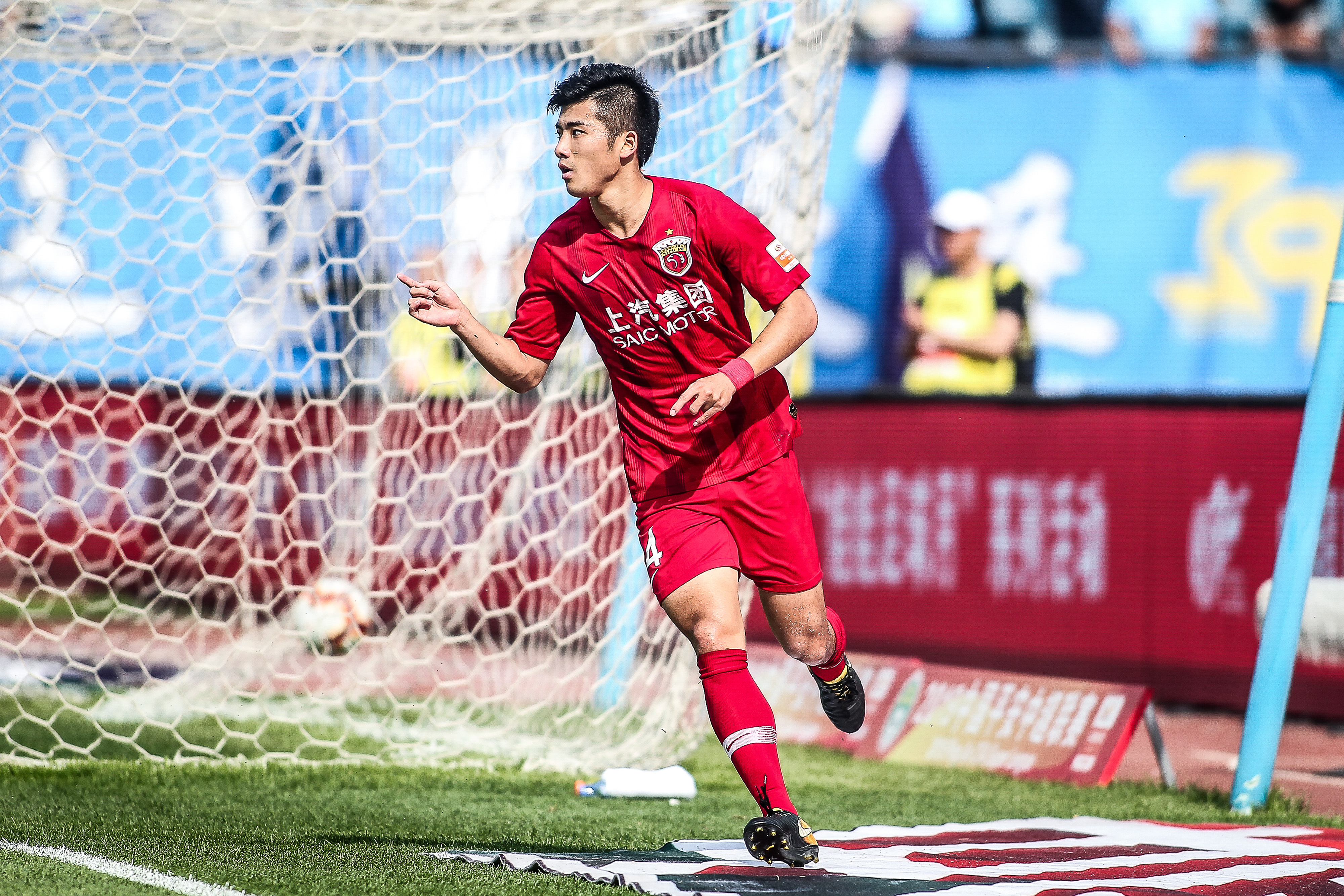 记者：格林伍德愿意代表牙买加出战，前提是球队晋级世界杯（记者：牙买加若晋级世界杯，格林伍德愿为其出战）