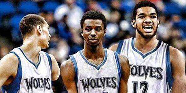 东部第四的危机：猛龙近况堪忧（东部第四告急：猛龙近况不容乐观）