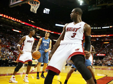 国足热身赛小胜乌兹别克斯坦（国足友谊赛险胜乌兹别克斯坦）