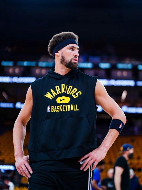 澳超前瞻：中央海岸水手状态起伏不定，墨尔本城防线严阵以待（澳超前瞻：中央海岸水手状态不稳，墨尔本城后防严阵迎战）