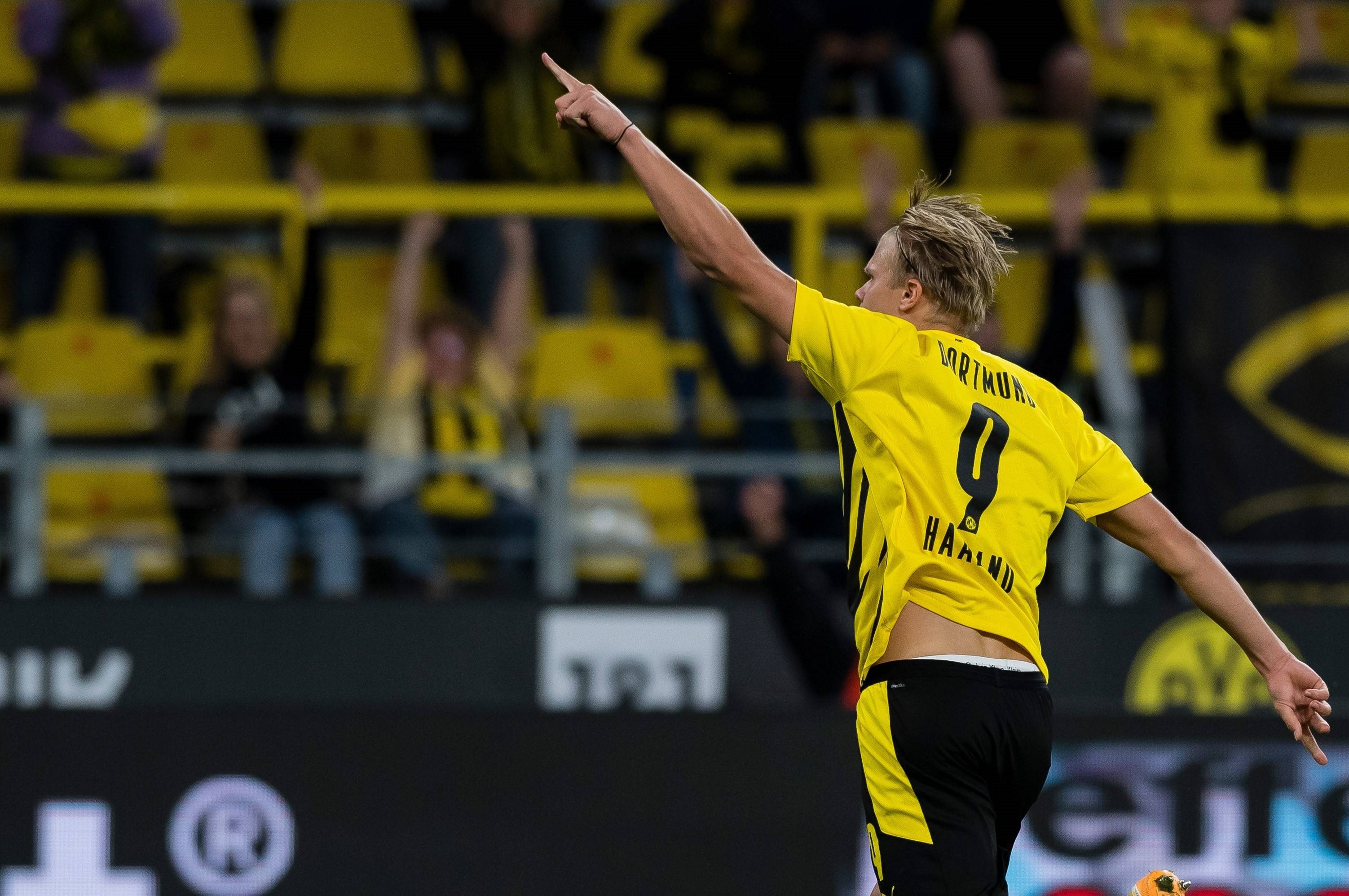 半场：亚特兰大0-1萨索洛，皮纳蒙蒂造点，贝拉尔迪点射（半场战报：亚特兰大0-1萨索洛，皮纳蒙蒂造点，贝拉尔迪点球破门）