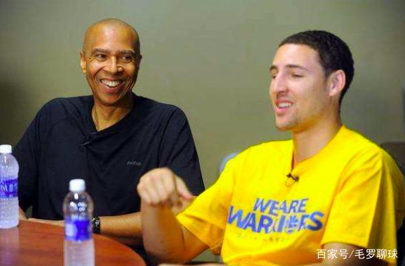 过去9次英超圣诞榜首5次最终夺冠，其余4次均是曼城逆袭（近9次英超圣诞榜首仅5次守住冠军，其余4次皆被曼城逆袭夺冠）