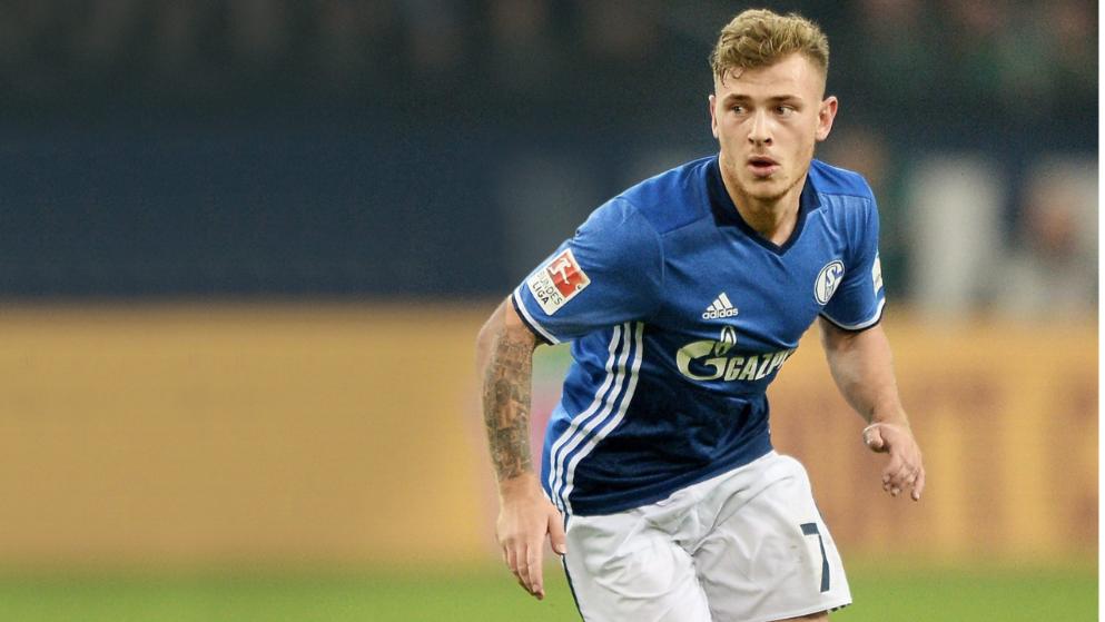 西甲16队结束15轮，姆巴佩16球领跑射手榜，巴萨、皇马多点开花，明日西甲开战。（16队战罢西甲15轮，姆巴佩16球居首；巴萨皇马多点开花，新一轮明日开战）